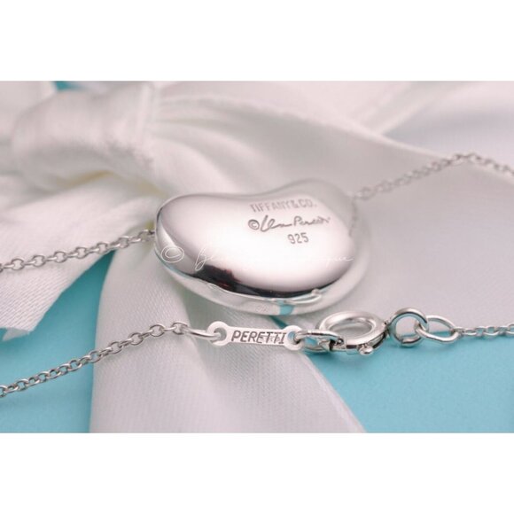 Tiffany & Co. Elsa Peretti Bean Design Pendant Necklace 18mm in Silver 16" Chain - Picture 8 of 9